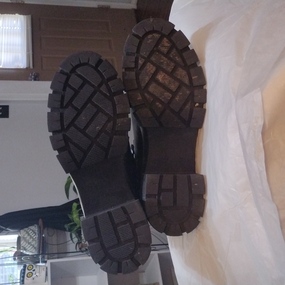 Madden girl boots/ booties, women's size 8, black - Picture 2 of 7